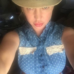 Meet your Posher, Erica